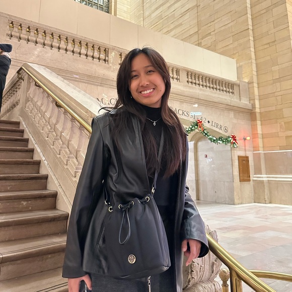 Meet your Posher, Kristina - Picture 1 of 1